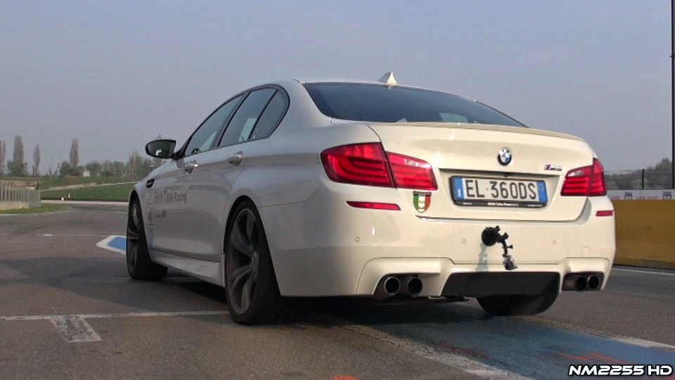 BMW M5 F10 Launch, Powerslides and Revs