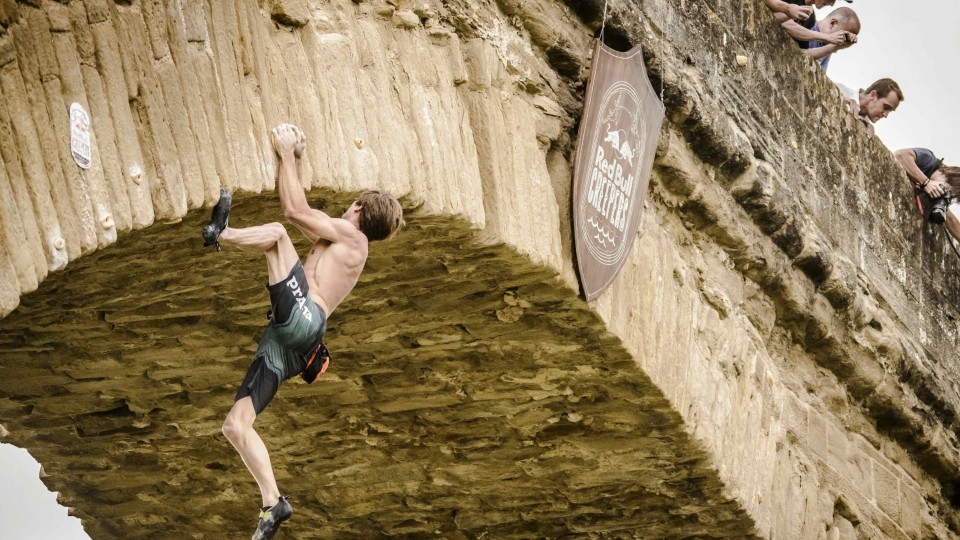 Deep-water soloing on historic bridge  – Red Bull Creepers 2014
