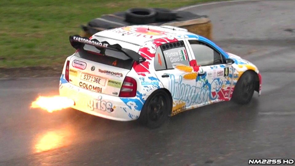 EPIC Skoda Fabia WRC Huge Backfires and Flames!!