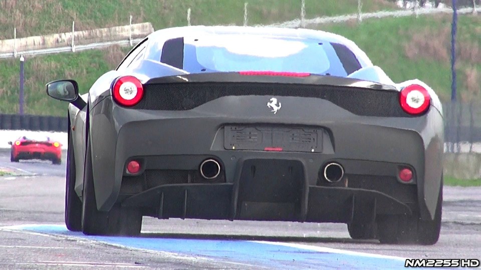Ferrari 458 Speciale Starts, Accelerations, Fly Bys and Downshifts