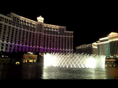 Видео HTC Sensaton XL – музыкальные фонтаны Bellagio в Лас-Вегасе