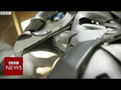 “Hubcap sculptor” turns rubbish into art – BBC News