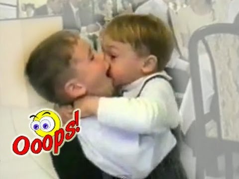 Kids Kissing NON-STOP