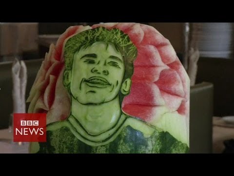 Neymar, Ronaldo, Messi carved in melon – BBC News
