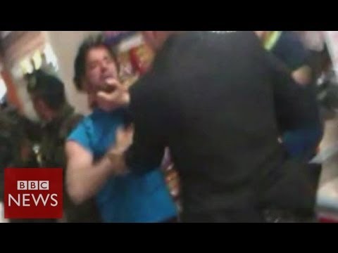 Protesters hit in Turkey PM mine visit – BBC News
