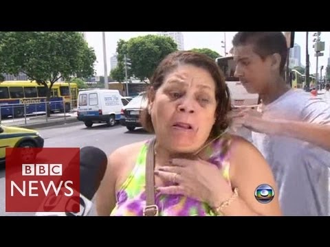 Rio robbery attempt filmed by TV crew – BBC News