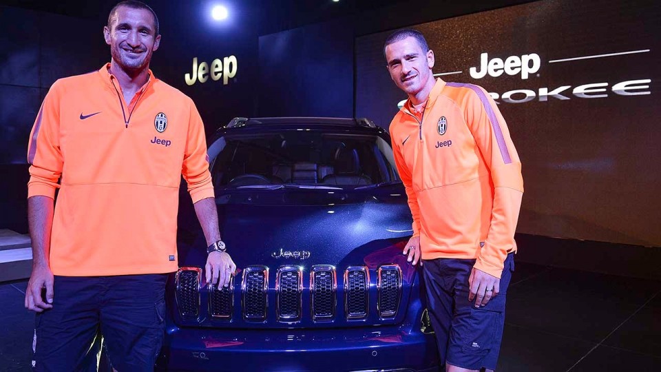 La Juventus svela il Jeep Cherokee a Jakarta – Juventus unveil new Jeep Cherokee in Jakarta