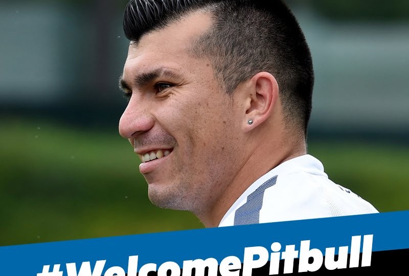 Live! Conferenza stampa Gary Medel #WelcomePitbull 25.8.2014