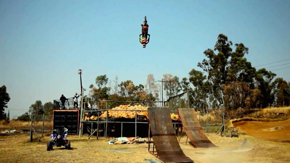 Training for freestyle motocross with Nick de Wit