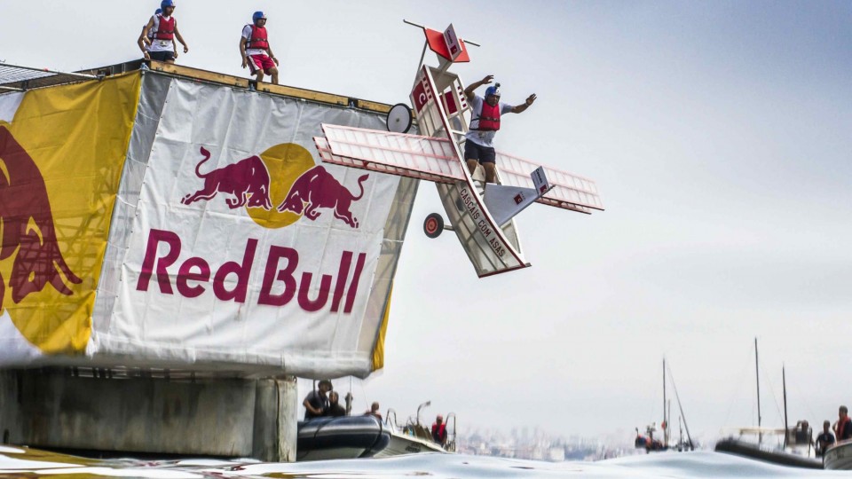 Man-Made Flying Machines in Portugal – Red Bull Flugtag