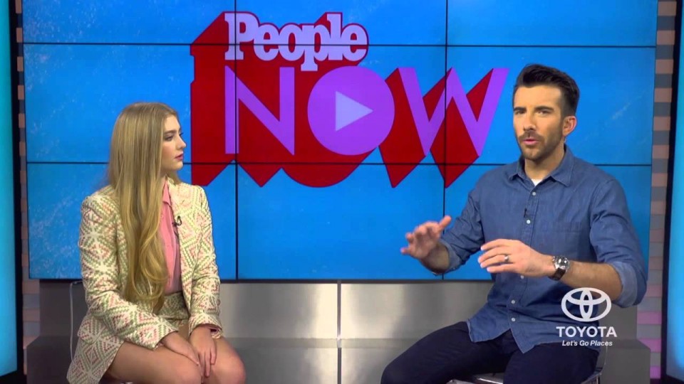 The Hunger Games Willow Shields Answers All Your Twitter Questions | PEOPLE Now