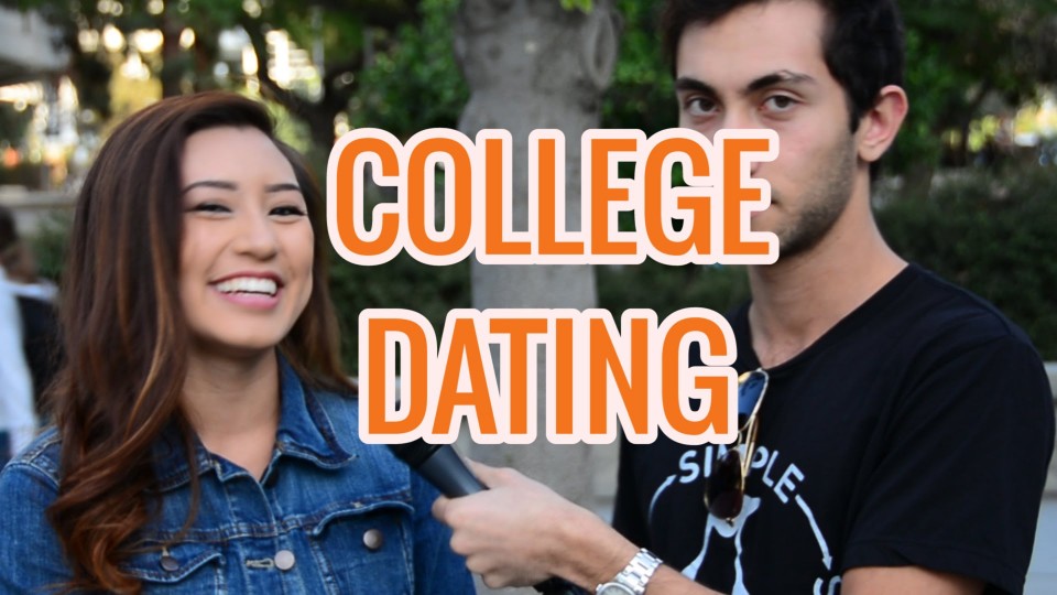 College Girls on Tinder Dating