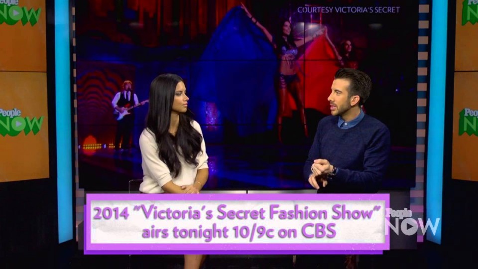 Victoria’s Secret Model Adriana Lima Reveals a Lights Out Moment | PEOPLE Now