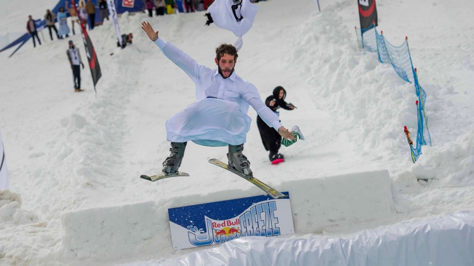 Frozen Pool Jumping Contest – Red Bull Jump & Freeze Lebanon
